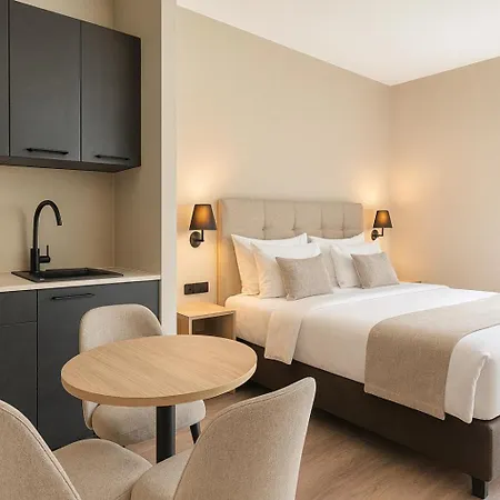 Opera Hotel apartamentowy 3*