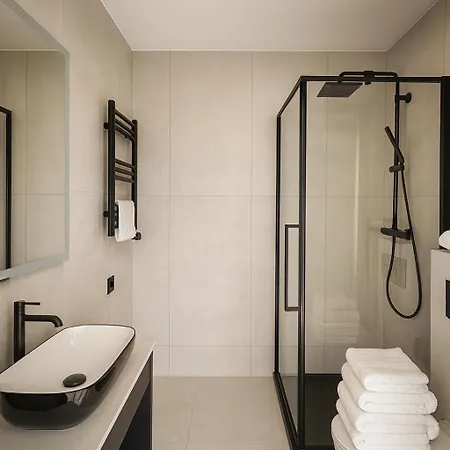 Opera Hotel apartamentowy 3*